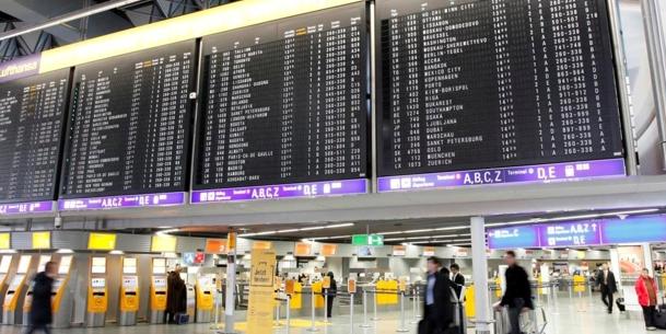 Panică pe aeroportul din Frankfurt: Cel puţin 6 răniţi în urma unui presupus atac cu gaze lacrimogene