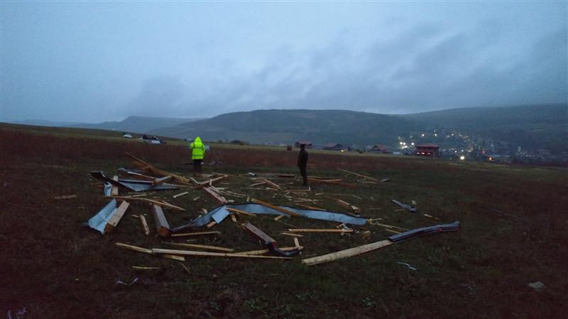 1,3 milioane de la Guvern pentru Cluj pentru reparaţii în urma furtunilor