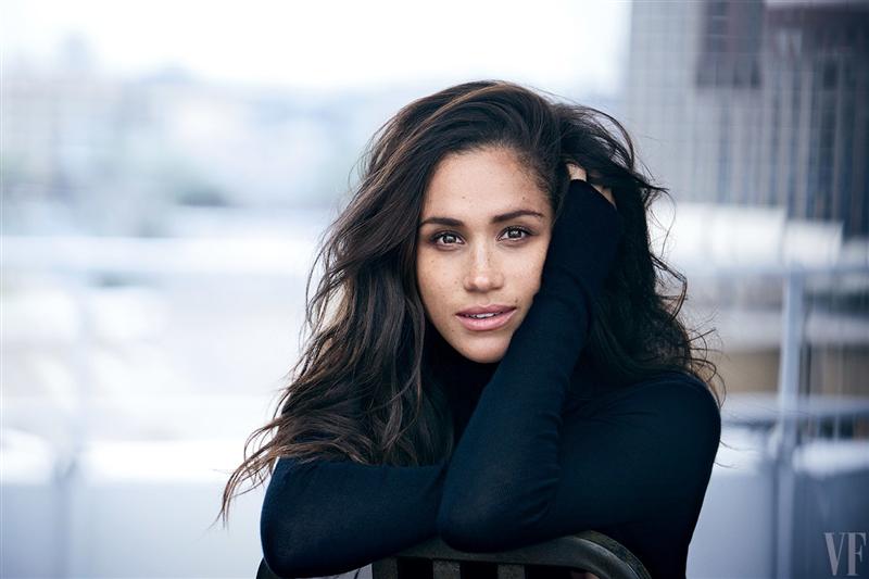 FOTO, VIDEO | Prinţul Harry alături de iubita sa, Meghan Markle, la prima apariţie oficială
