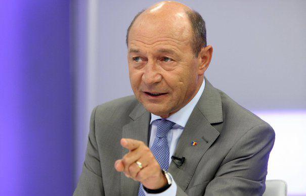Băsescu: Iohannis greşeşte; ar trebui să constate că sunt probleme majore în justiţie