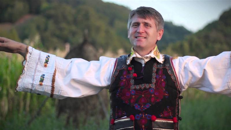 Pomohaci încearcă azi să îi convingă pe reprezentanţii Mitropoliei Ardealului că poate rămâne preot