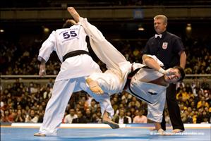 Peste 400 de lupte la Mondialul de Karate de la Cluj. Aproape 1000 de medalii puse în joc