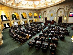 Revenirea la alegerea primarilor în două tururi, respinsă în Comisia juridică din Senat