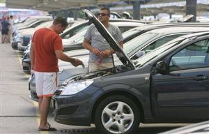 Număr record de mașini second-hand înmatriculate în România