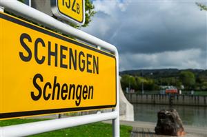 Securitate sporită la graniţele externe ale zonei Schengen