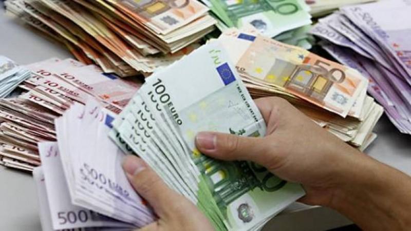 Cursul leu/euro a sărit de 4,63 lei în şedinţa interbancară