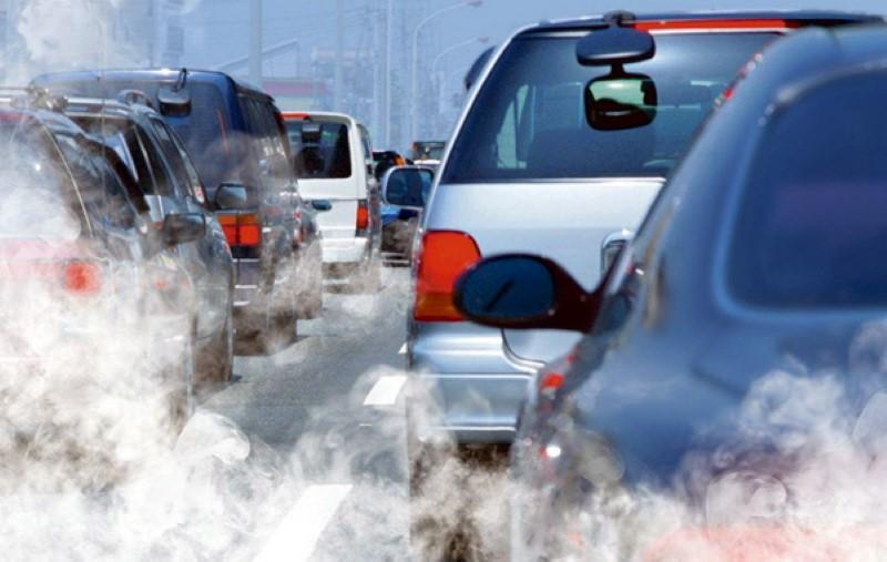 UE vrea reducerea cu 30% a emisiilor de CO2 pentru autoturisme până în 2030