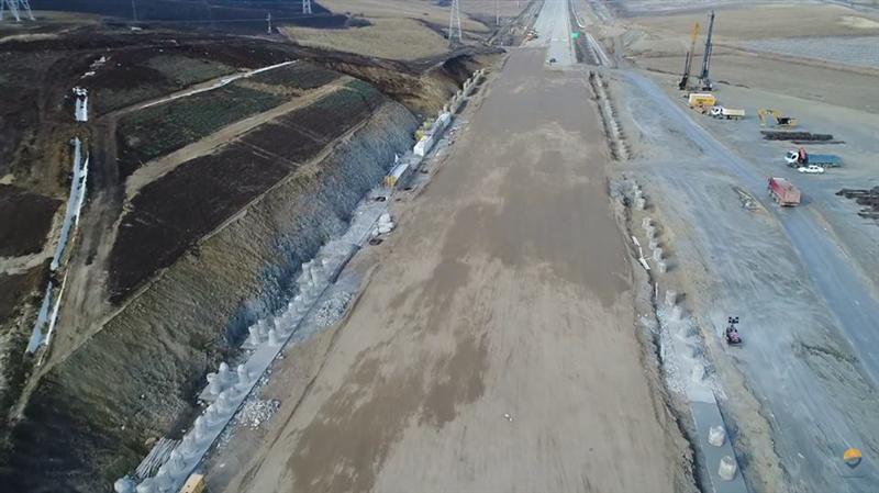 Ce progrese s-au făcut pe autostrada surpată de lângă Cluj FOTO/VIDEO