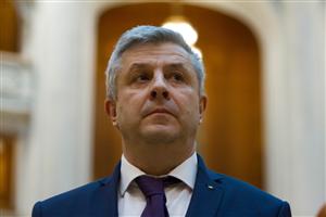 Iordache: Cei care protestează ar trebui să vadă că încercăm să facem nişte legi mai bune