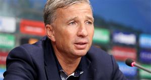 Petrescu se ține de glume: ”Dacă nu batem la Voluntari, ar trebui întrerupt campionatul” și ”Plecăm în vacanță, ne-am luat bilete”