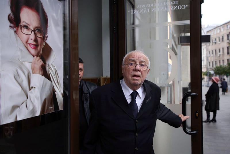 Alexandru Arşinel, dus cu ambulanţa la spital