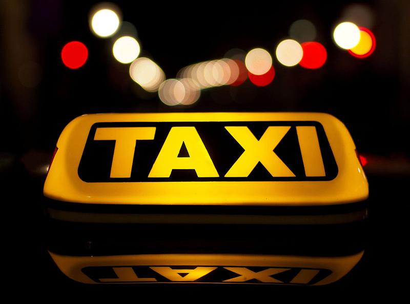 Ce vine după Uber? Taximetrişti „sub acoperire
