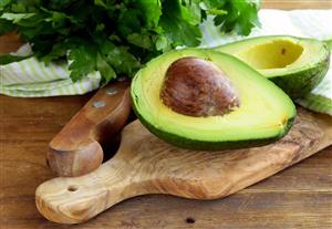 Dieta cu avocado, efect dublu: Scade colesterolul și kilogramele