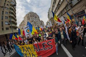 Cetăţenii Republicii Moldova înclină mai mult spre Rusia decât spre România
