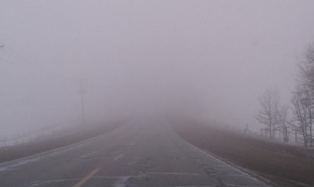 Cod galben de ceaţă la Cluj. Atenţie şoferi, vizibilitate redusă