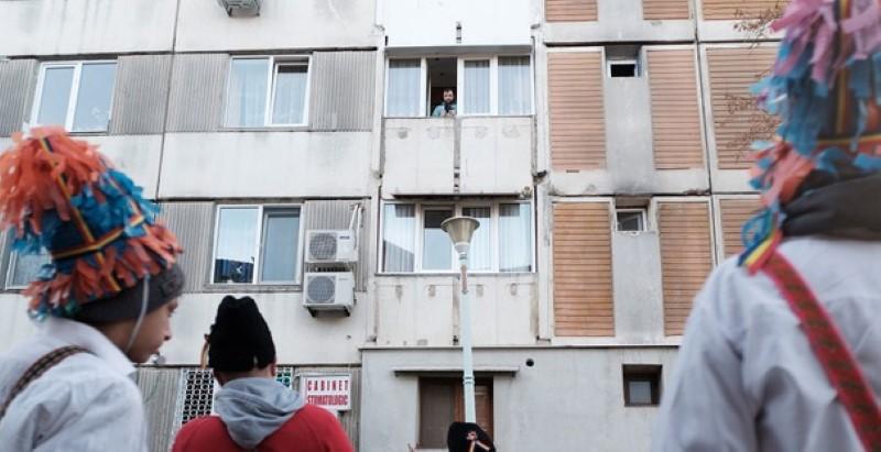 Poliţia avertizează: Atenţie pe cine primiţi cu „Pluguşorul”