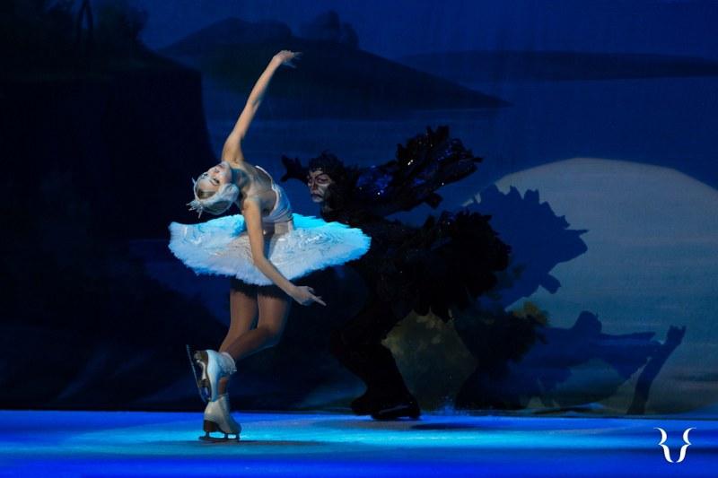 Balet pe gheaţă la Cluj. Marca Ansamblului din Sankt Petersburg FOTO