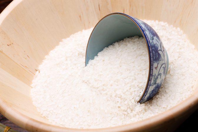 Dieta cu orez crud: Scapi de 13 kilograme într-o lună
