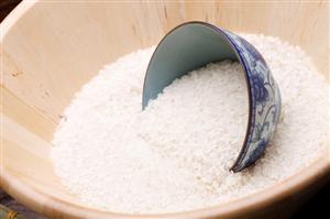 Dieta cu orez crud: Scapi de 13 kilograme într-o lună