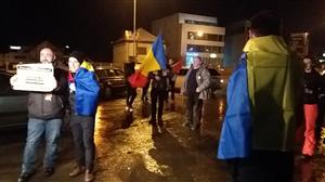 ZIUA CEA MARE. Protestatarii clujeni au plecat cu noaptea în cap spre București. ”DNA, să vină să vă ia” VIDEO