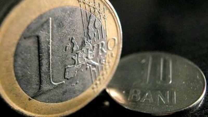 Euro, la un nou maxim istoric. La cât a ajuns ROBORUL 