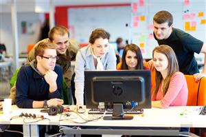 Hub IT pentru studenţii din Cluj. Cum poţi aplica şi ce proiecte vizează 