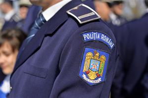 Salarii mai mari pentru 28.000 de poliţişti, de la 1 februarie