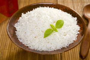 Dieta cu orez: slăbeşti şi detoxifiezi corpul