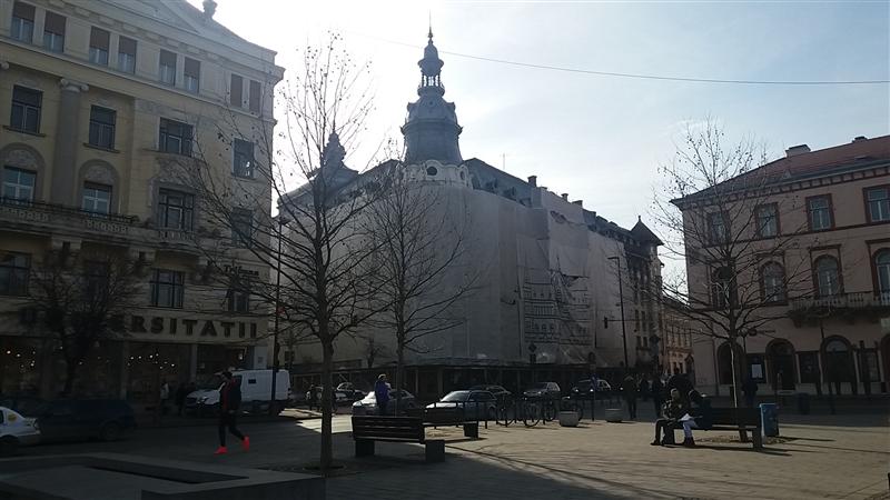 O clădire gestionată de doi infractori dovediți sluțește Clujul GALERIE FOTO