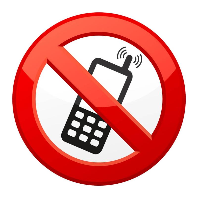 Ţara care a interzis utilizarea telefoanelor mobile în maşini, chiar şi când acestea sunt trase pe dreapta