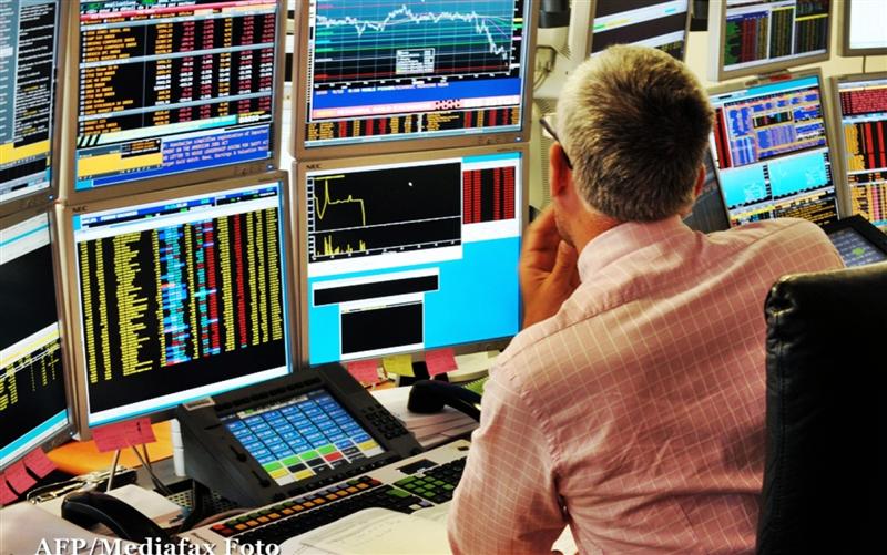 O nouă prăbuşire a bursei din New York: Indicele Dow Jones a scăzut cu 4,15%