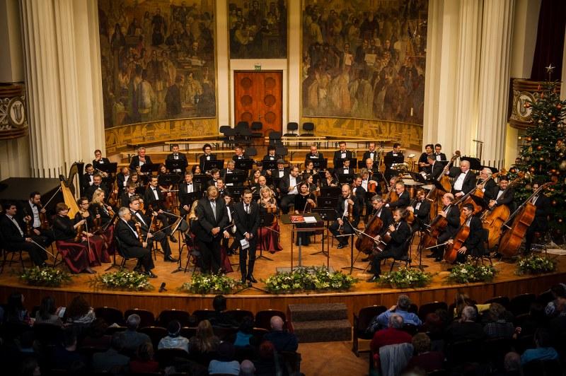 Lansare de carte şi concert simofnic la Filarmonica