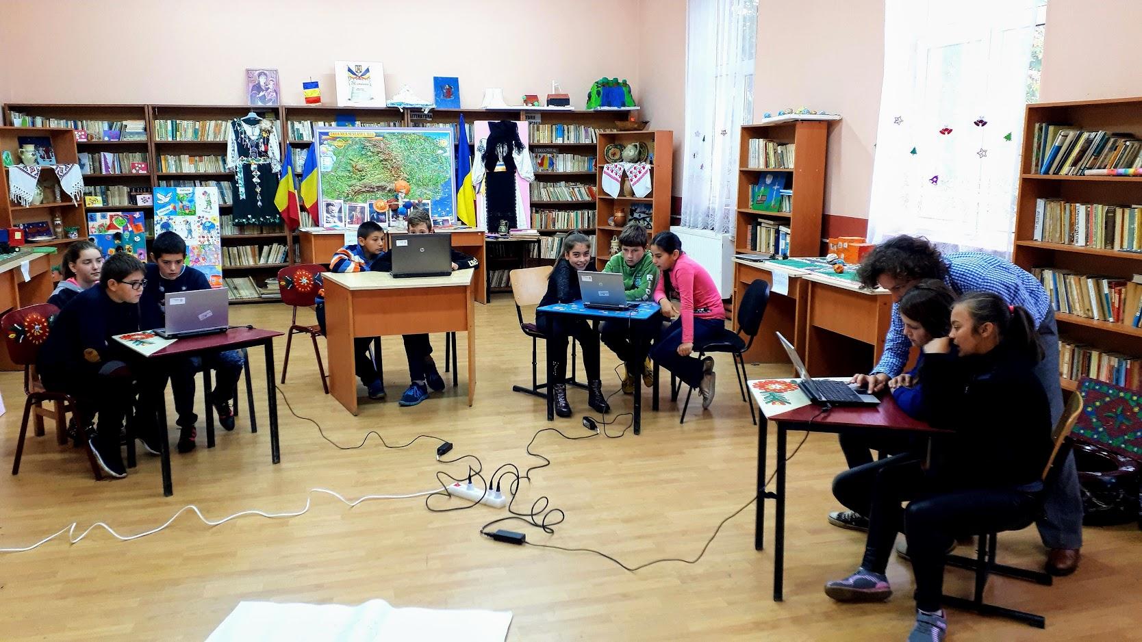 “Love for Life” şi NTT DATA Romania aduc tehnologia în viața a sute de elevi din mediul rural