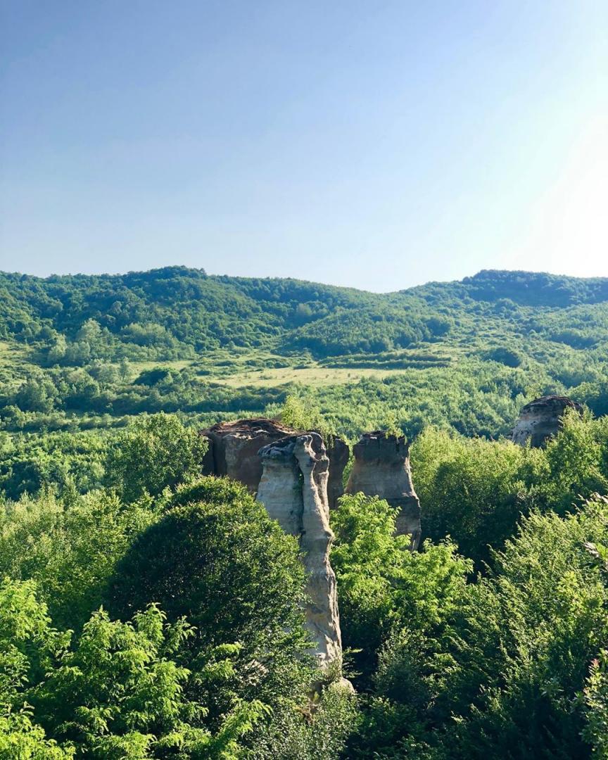 Castelul Ciorii, o bijuterie arhitecturală la doi paşi de Cluj. Ce mai puteţi vizita în zonă