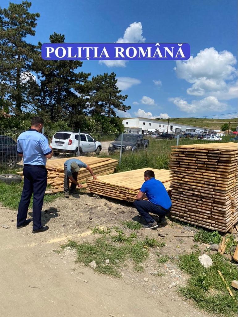 Controale la transportatorii de lemne din Cluj. Amenzi de mii de lei