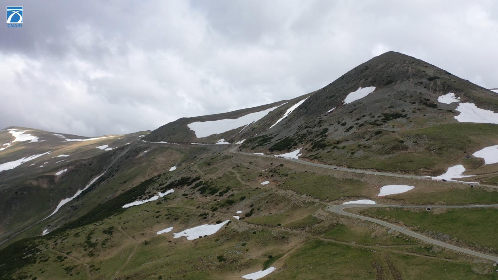 S-a redeschis Transalpina, cea mai înaltă șosea din România! Circulaţia este permisă doar ziua