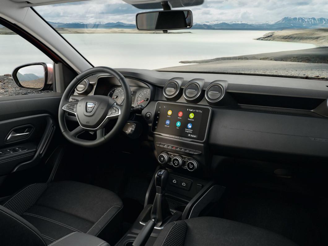 Dacia a prezentat primele imagini cu noul Duster