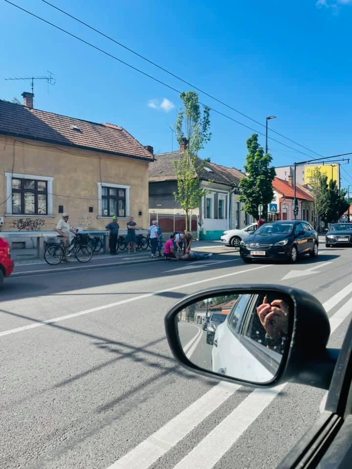 Biciclist lovit de mașină pe Moților