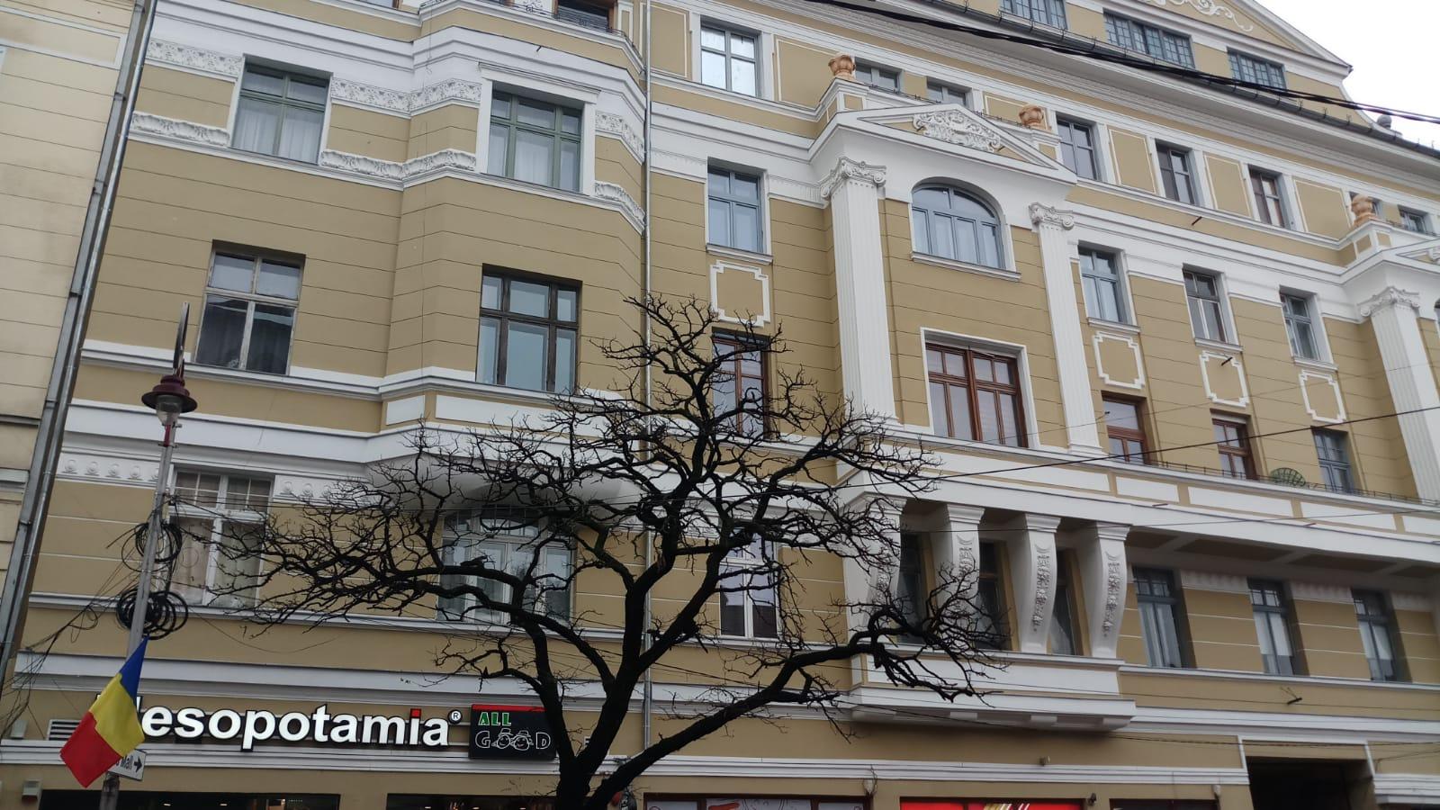 Palatul Sebestyen, una dintre bijuteriile Clujului, în pericol de PRĂBUȘIRE