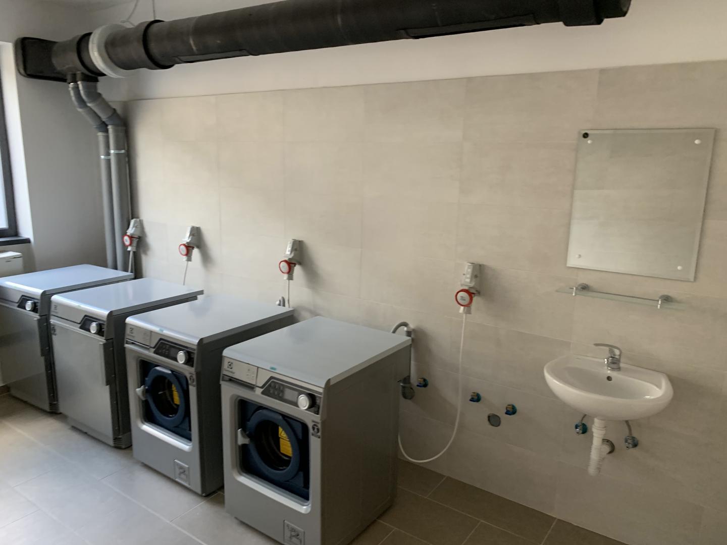 Căminul 7 UMF Cluj din Hașdeu, renovat cu 10 milioane de lei a fost inaugurat azi