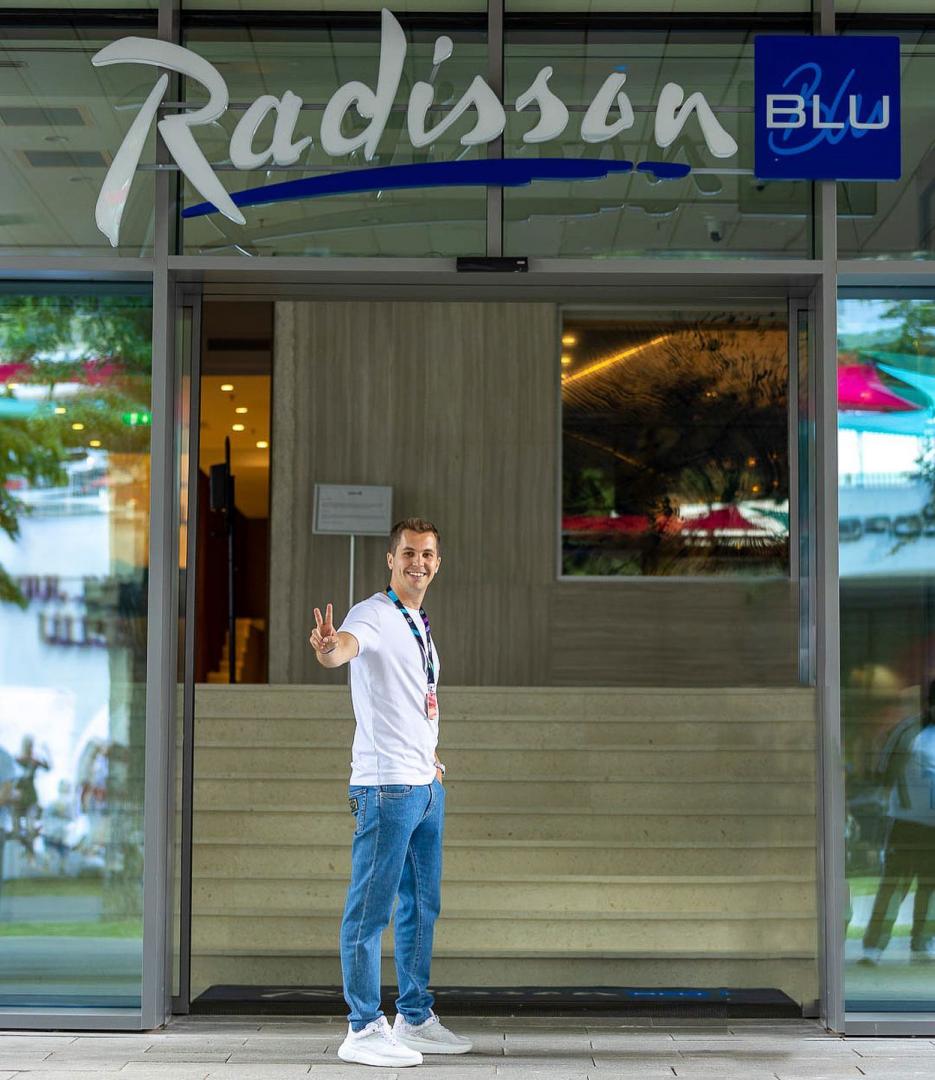 Cel mai nou hotel de 5 stele din Cluj-Napoca, asaltat de oferte de cazare la Electric Castle. Pentru UNTOLD s-a dat