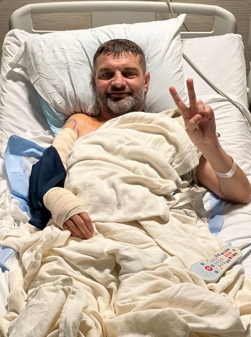 Eroul cu mâna ruptă de la Azovstal a fost operat în SUA