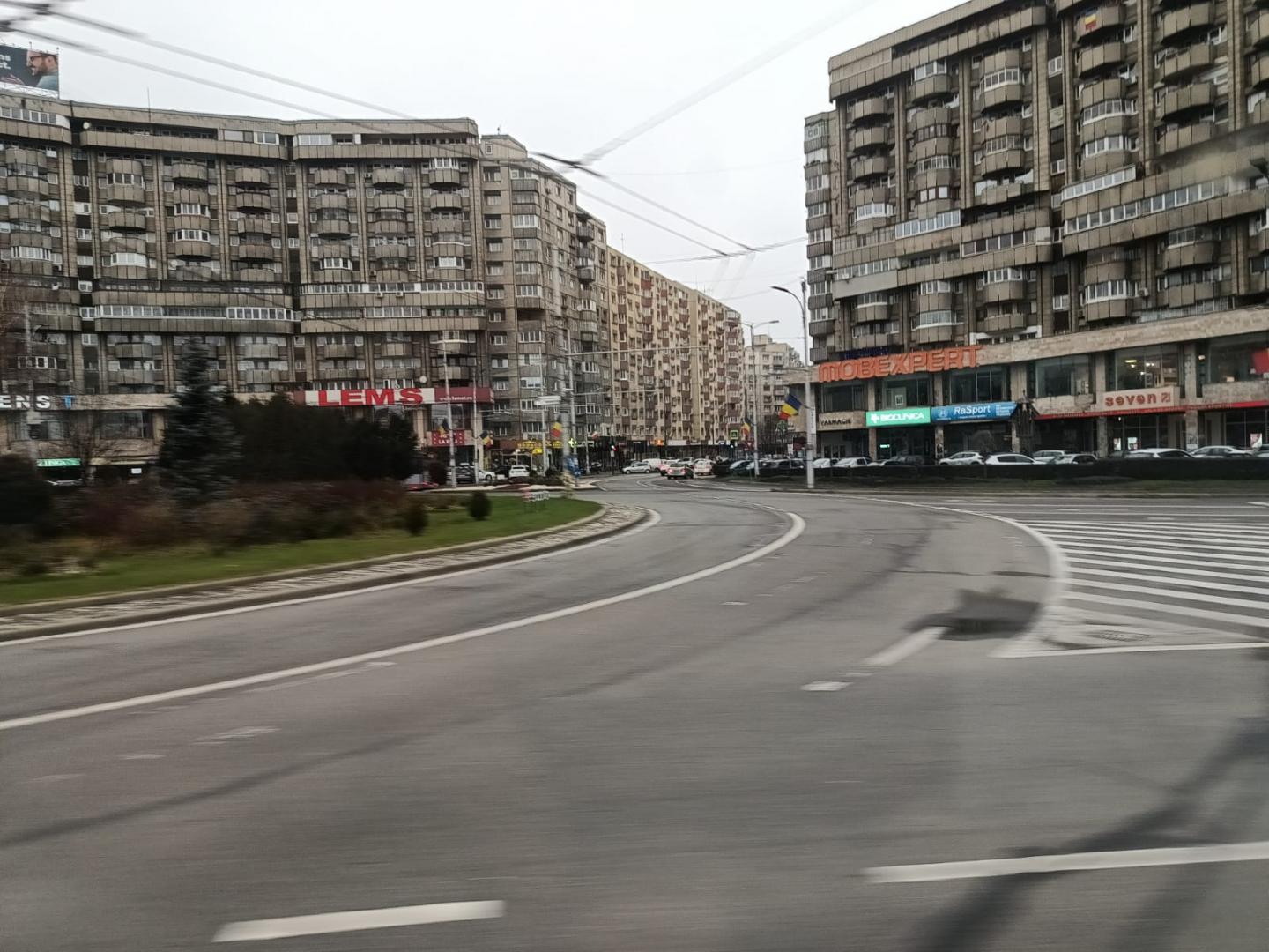 Clujul, așa cum nu l-ai văzut de mult: oameni puțini, străzi pustii și fără mașini
