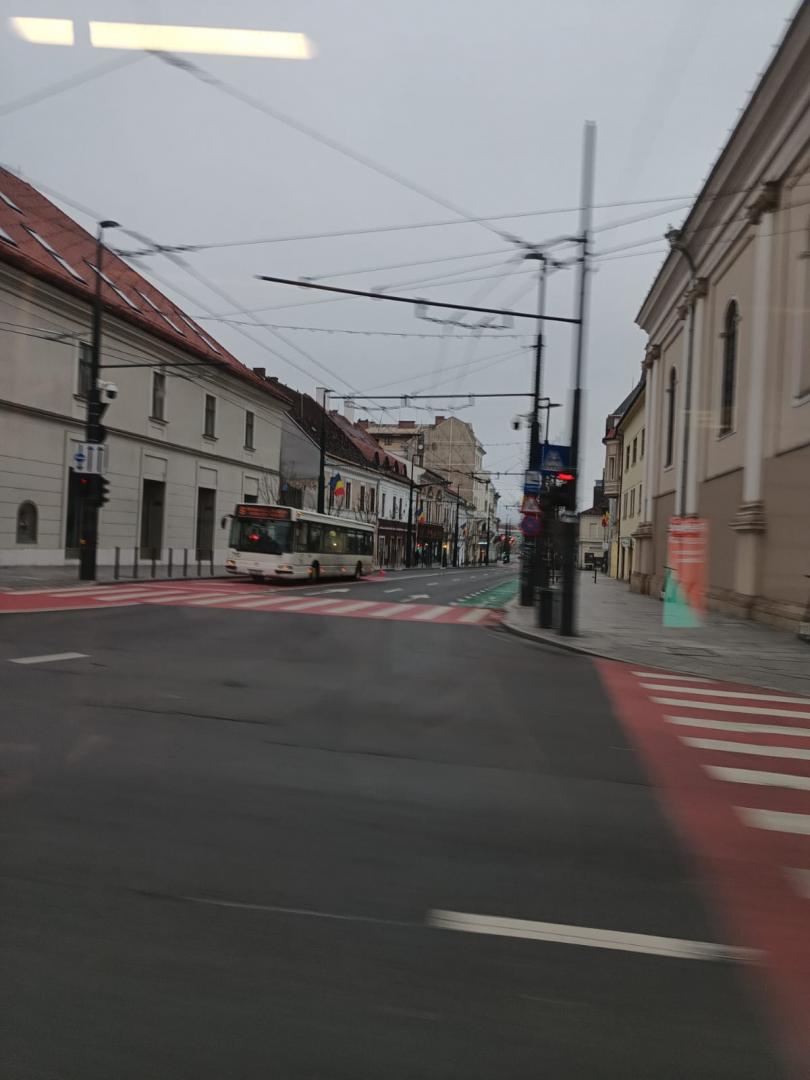 Clujul, așa cum nu l-ai văzut de mult: oameni puțini, străzi pustii și fără mașini