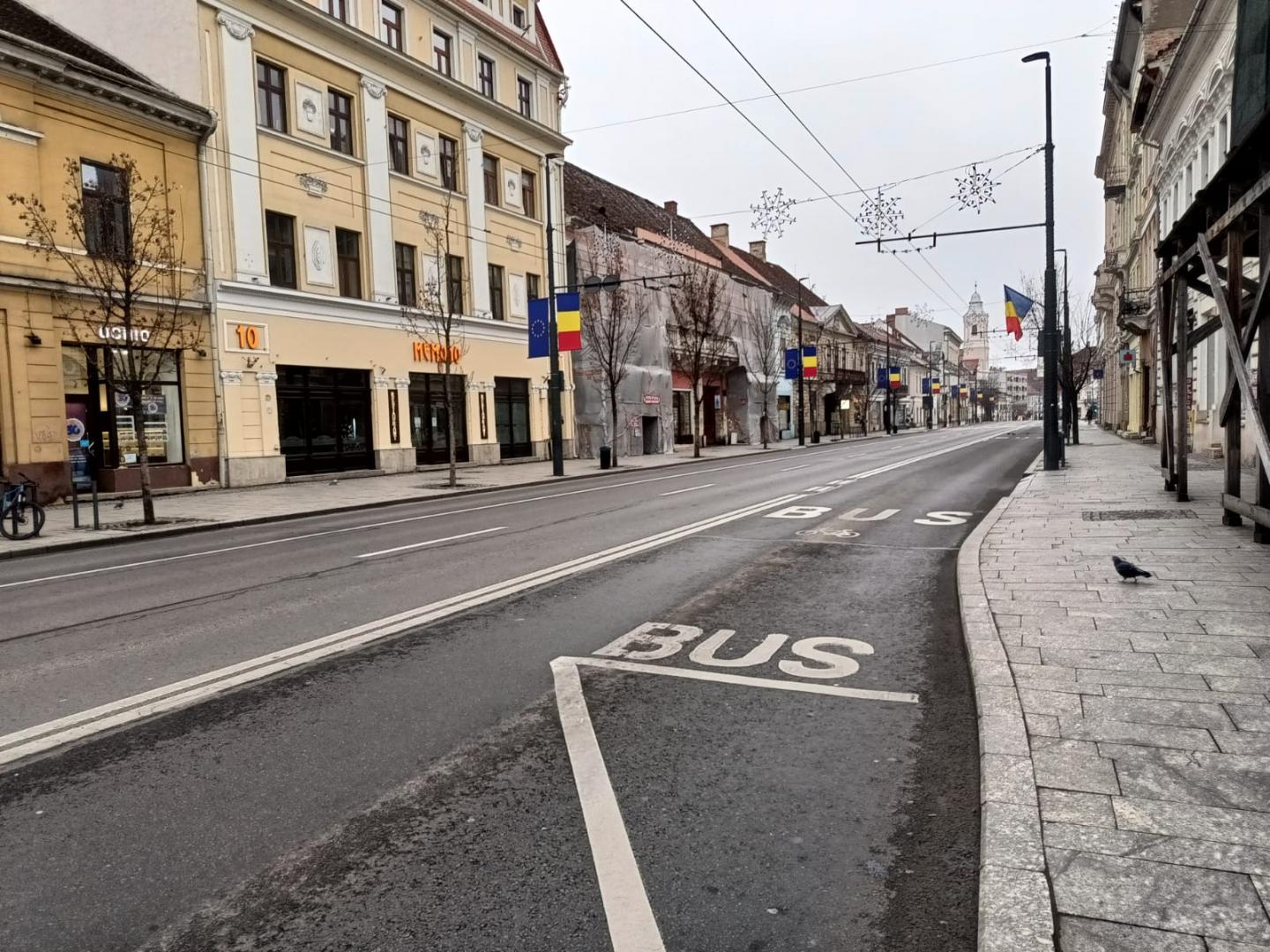 Clujul, așa cum nu l-ai văzut de mult: oameni puțini, străzi pustii și fără mașini