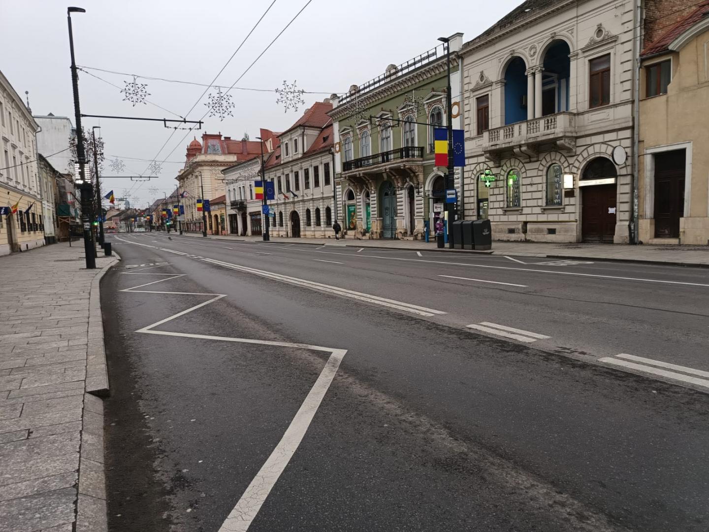 Clujul, așa cum nu l-ai văzut de mult: oameni puțini, străzi pustii și fără mașini