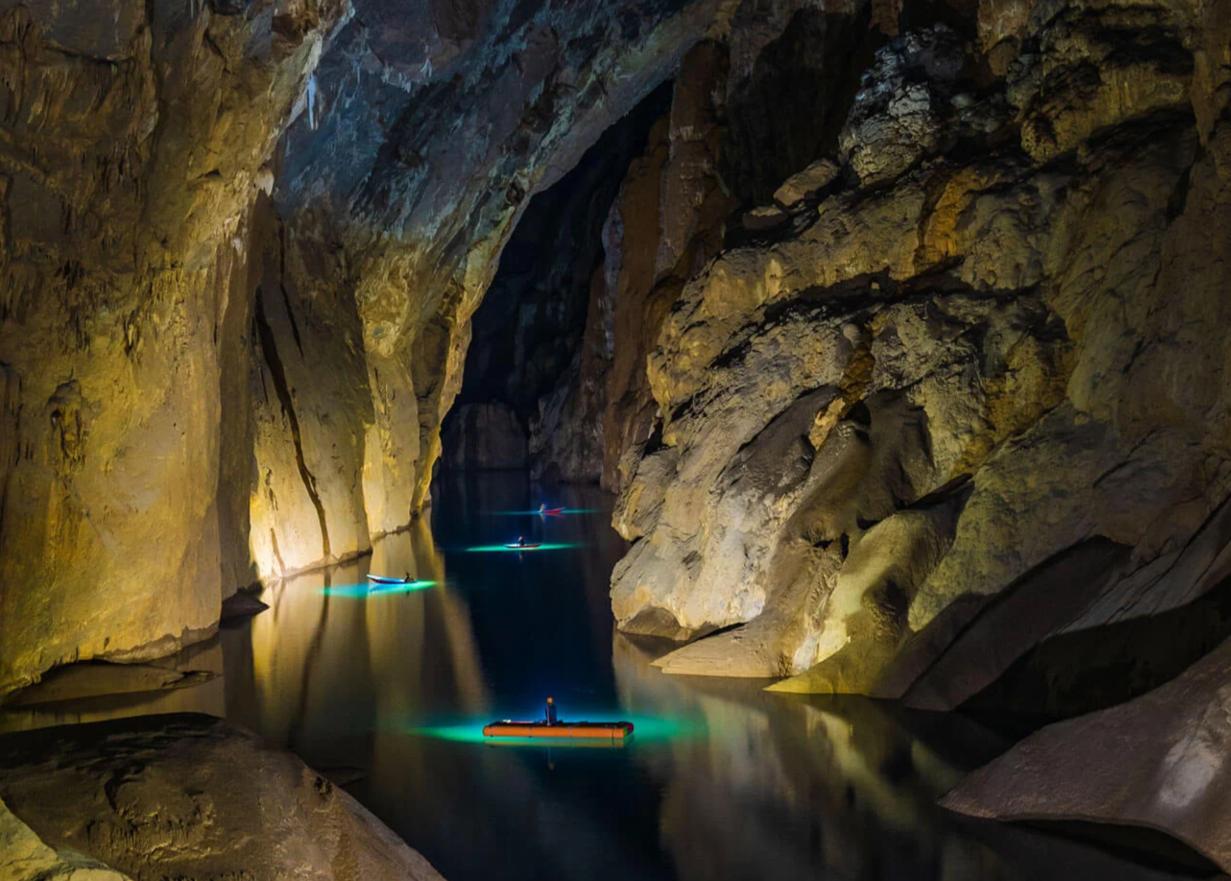Cea mai mare peșteră din lume are peste 3 milioane de ani vechime. Aici ar putea încăpea un zgârie-nori cu 40 de etaje