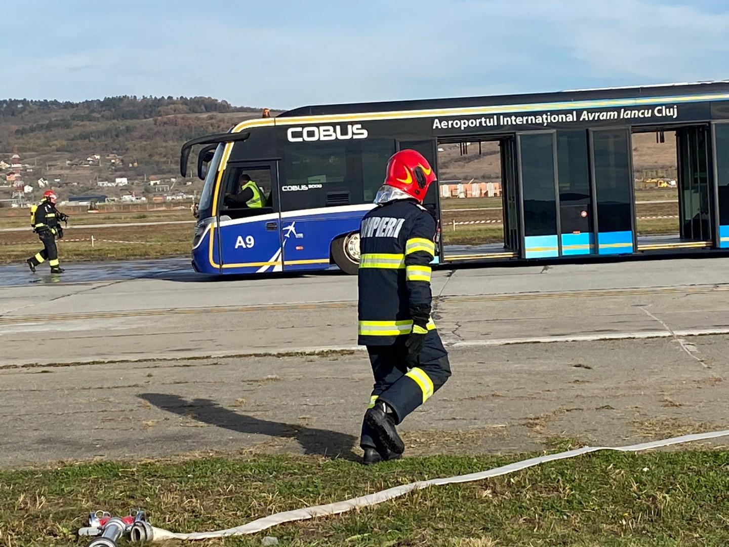 Simulare de accident aviatic pe Aeroportul Internațional "Avram Iancu" din Cluj cu zeci de răniți și morți. Peste 800 de oameni, implicați