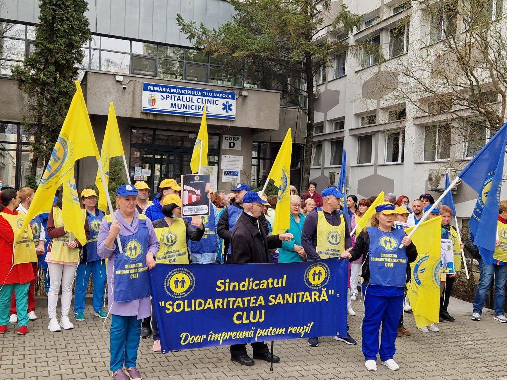 Proteste la mai multe spitale din Cluj-Napoca. Sindicat: Este repetiţia pentru grevă
