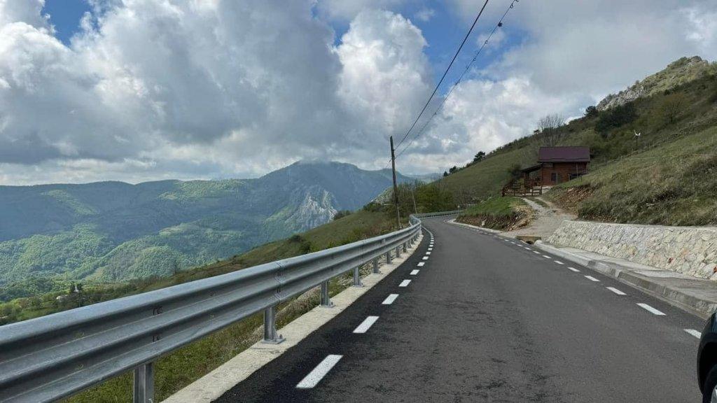 Cum arată Transapuseana, spectaculosul drum montan care străbate Apusenii la peste 1.000 de metri